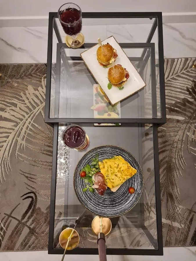 Luxury Rooms L&L Split Bed & Breakfast