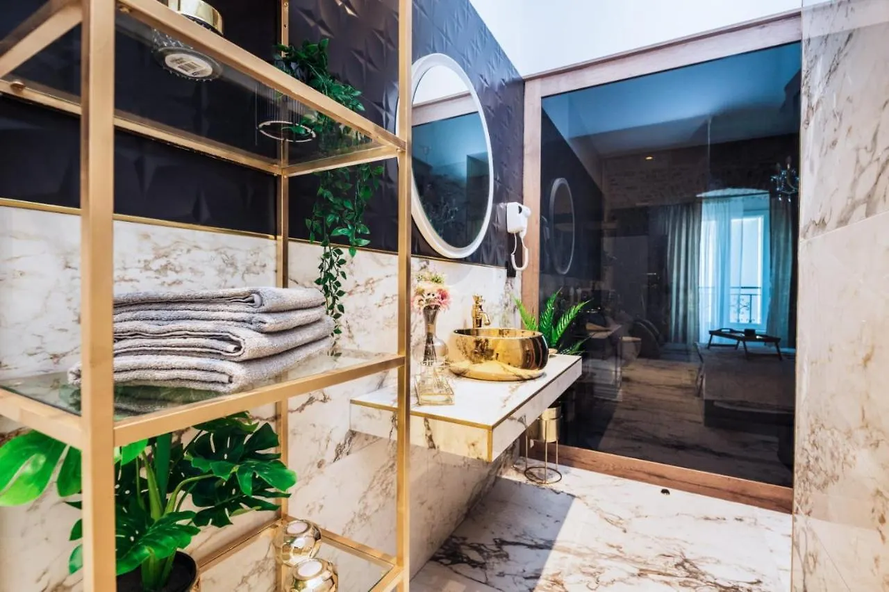 Luxury Rooms L&L Split 0*,  Croatia